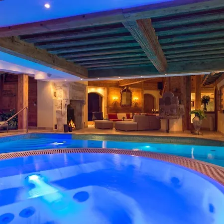Great Chalet With Splendid View And Indoor Pool In Verbier *