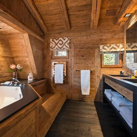 Chalet Great Chalet With Splendid View And Indoor Pool In Verbier Bagnes