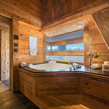Great Chalet With Splendid View And Indoor Pool In Verbier Bagnes