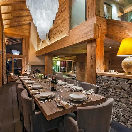 Great Chalet With Splendid View And Indoor Pool In Verbier Bagnes